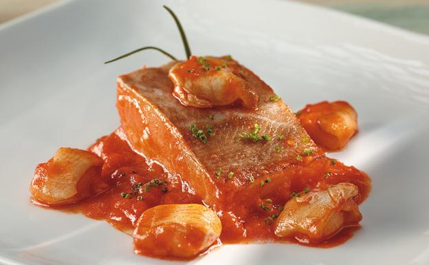 Fácil y rápido: Así puedes preparar bonito con tomate como Martín Berasategui