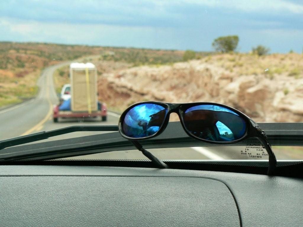 Así deben ser tus gafas de sol según la DGT