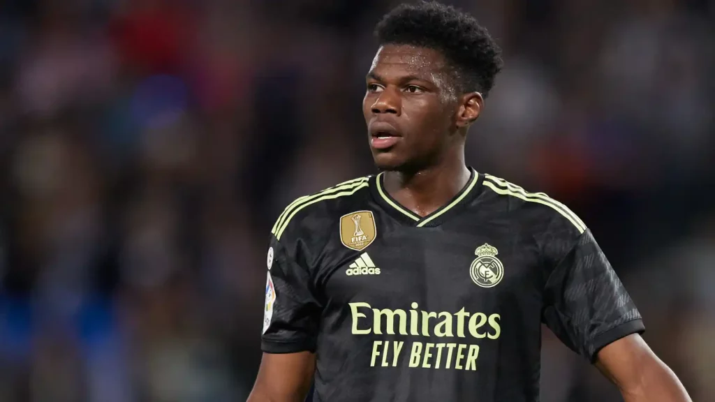 Aurélien Tchouaméni entra a escena