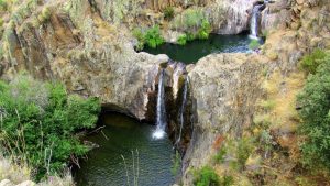 Las cascadas urbanas de Trillo, el balneario termal a menos de dos horas de Madrid que no conocías