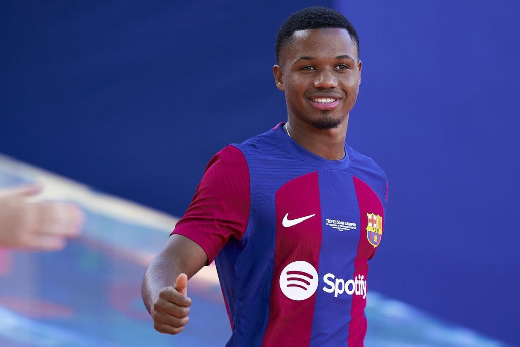 Ansu Fati: puerta de salida rumbo a la Premier 51 El Barça le negó la titularidad