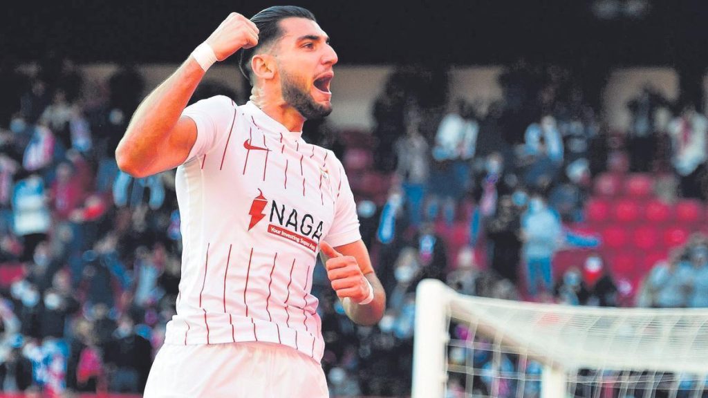 Rafa Mir, más cerca de cambiar Sevilla por Valencia 10 El Valencia confía en sacar adelante este fichaje