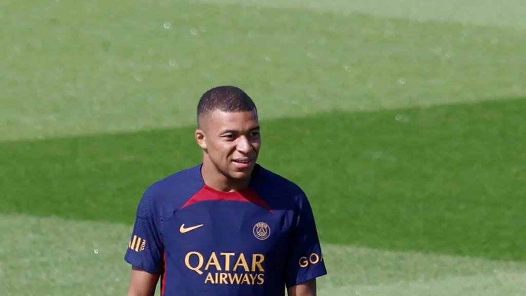 El Real Madrid, ¿preparando la presentación de Mbappé? 41 El jugador que más desea Florentino