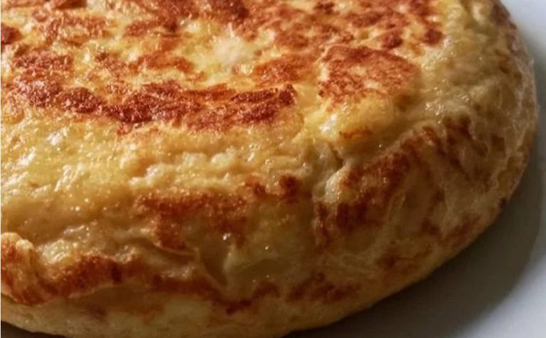 El secreto para hacer una tortilla de gambas mejor que la de patatas