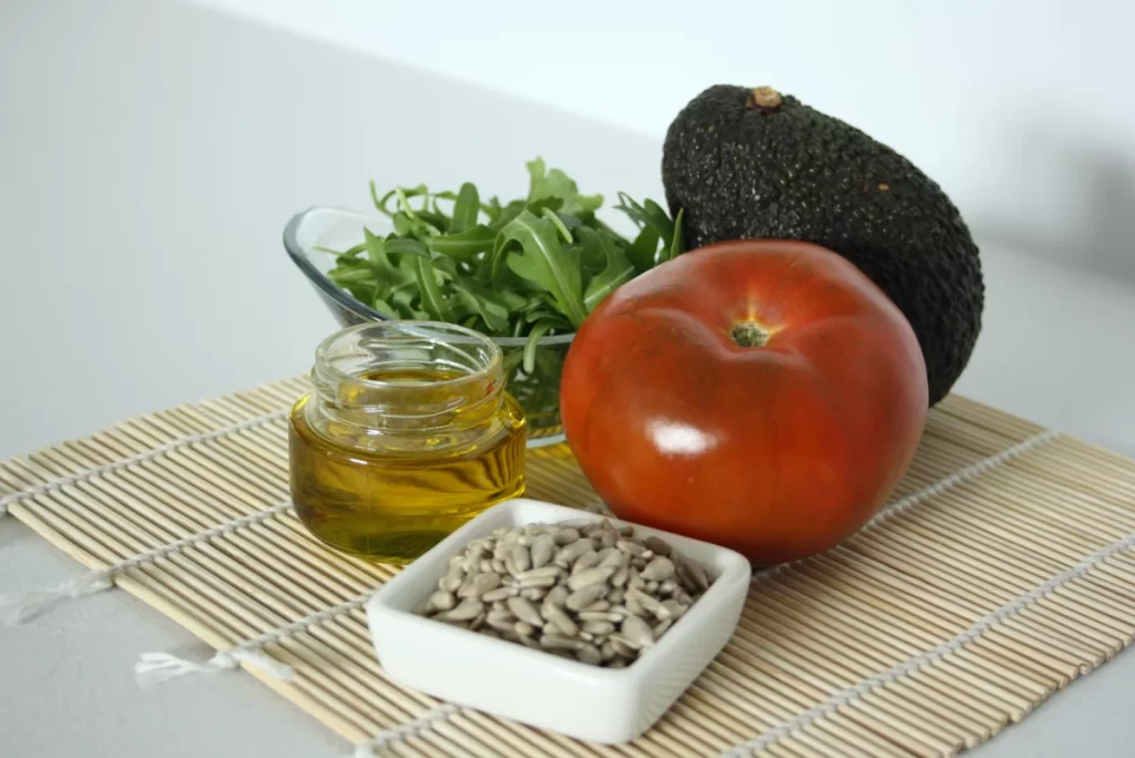 Sencilla y deliciosa: la ensalada de aguacate que revolucionará tus cenas 62 Sencilla y deliciosa: la ensalada de aguacate que revolucionará tus cenas