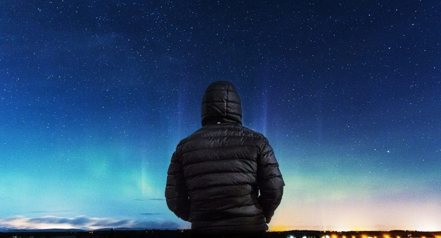 Contemplación del cielo nocturno