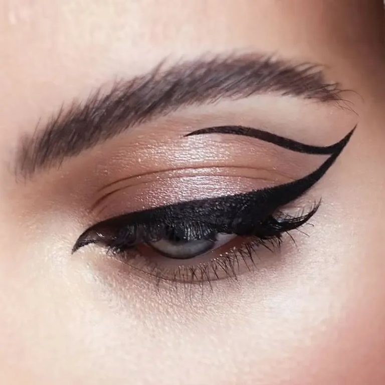 Hola Princesa suma la marca Inglot a su tienda de cosmética cruelty free