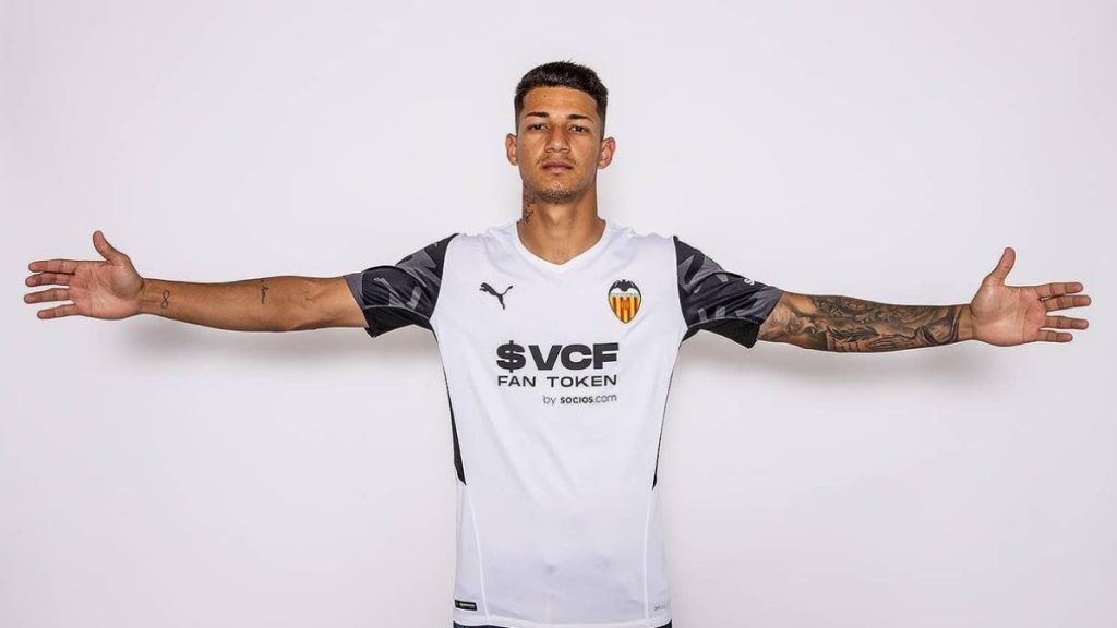 Rafa Mir, más cerca de cambiar Sevilla por Valencia 8 La huida de Marcos André despeja el camino