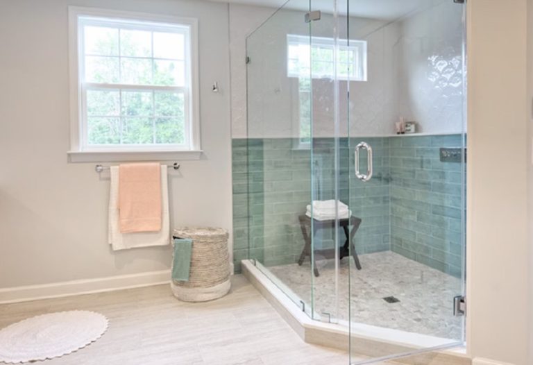 Mamparas de baño a medida: la solución ideal para espacios pequeños