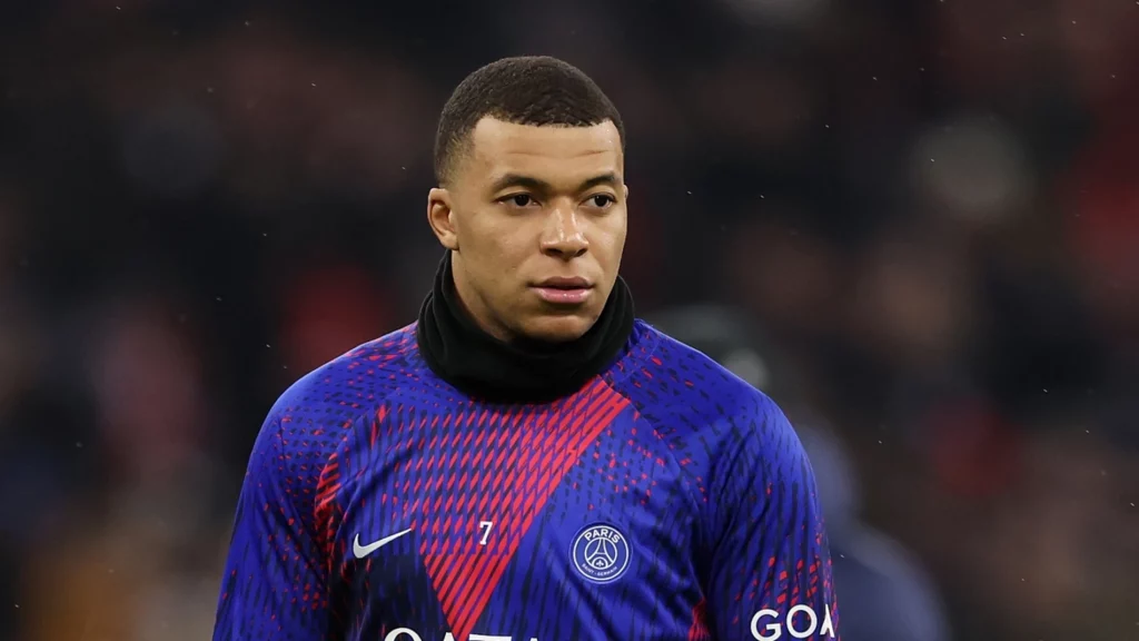 La contundente respuesta de Mbappé al Chelsea y al PSG 15 Mbappé quiere su libertad para el año 2024