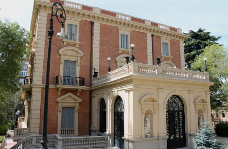 El Museo Lázaro Galdiano rescata a la fotógrafa Isabel Matoses en una exposición imprescindible