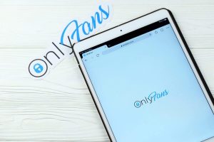 Explotación en OnlyFans: la cara oculta de falsas promesas y deudas