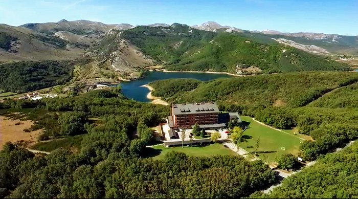 Parador de Cervera de Pisuerga (Palencia)
