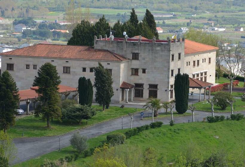 Parador de Verín (Orense)
