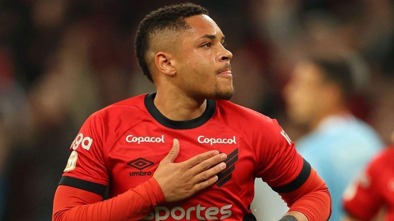 ¿Puede Vitor Roque llegar al Barça en enero? Esto apuntan desde Brasil