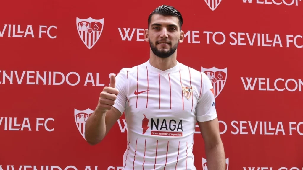 Rafa Mir, más cerca de cambiar Sevilla por Valencia 9 Tienen que avanzar en las negociaciones