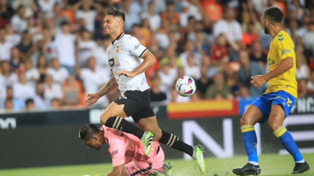 Un verano sin pena ni gloria