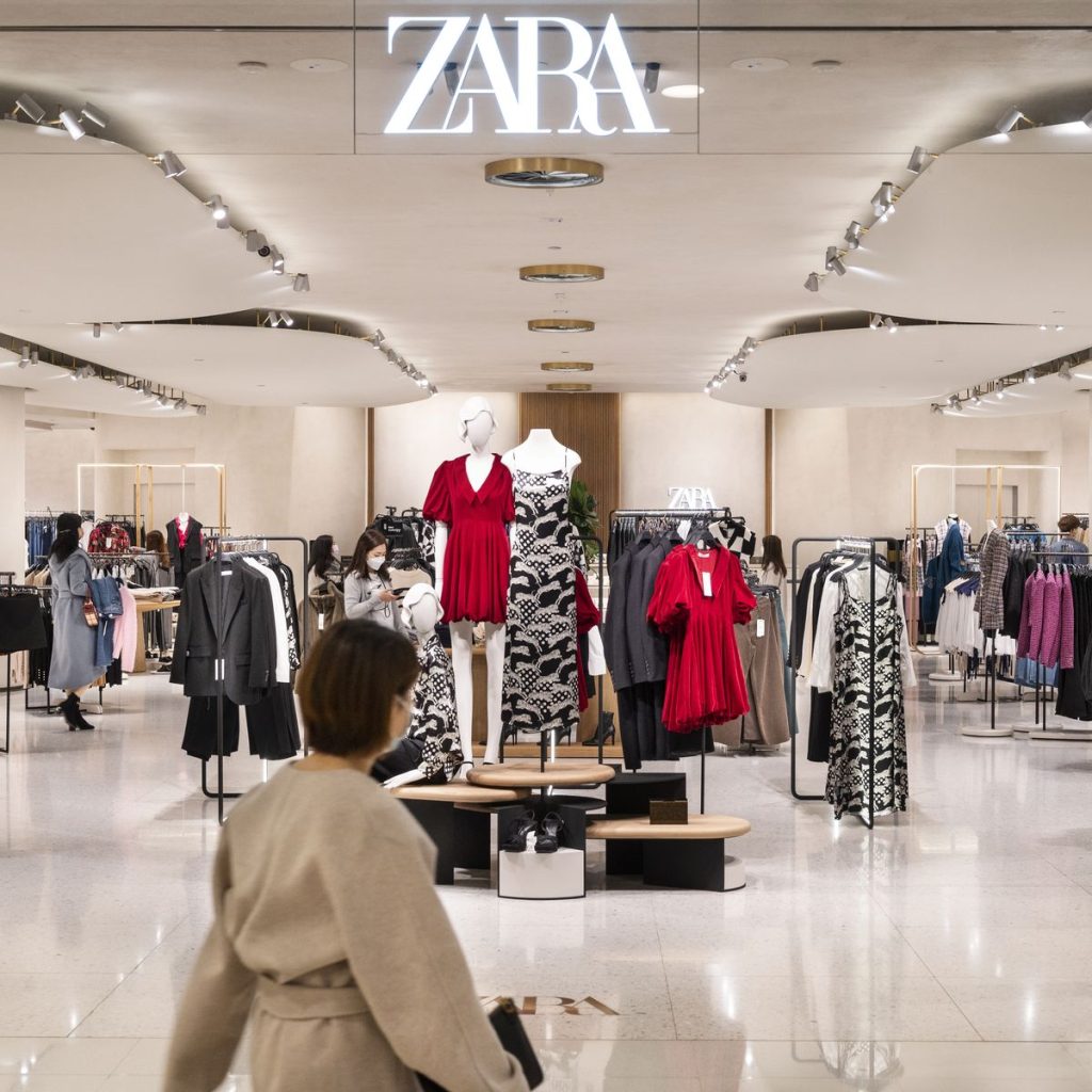 Zara ofrece una amplia gama de artículos