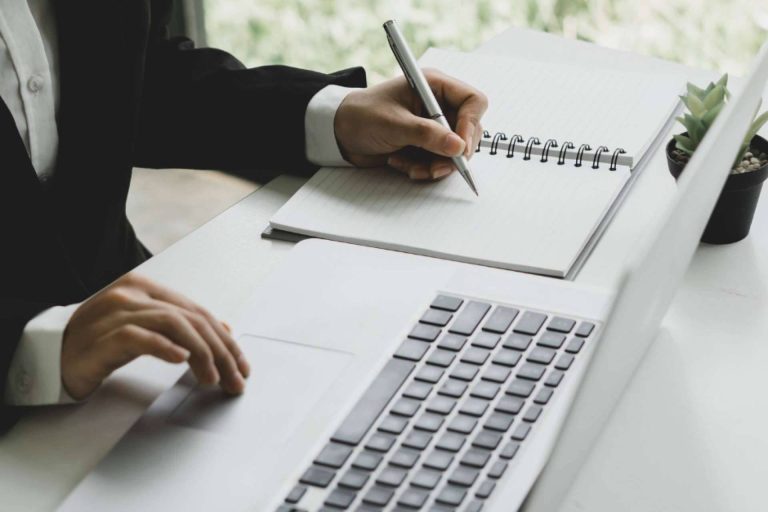 La guía pymes de Consultax para completar el Modelo 200 del Impuesto de Sociedades