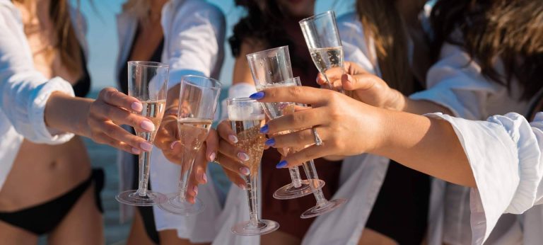 Algunos ejemplos de disfraces para despedida de soltera