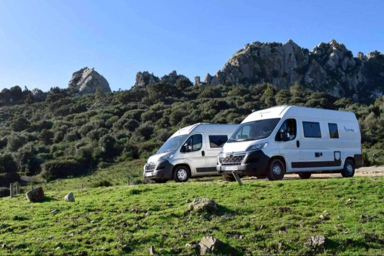 la empresa Clever Camper Van España tiene como distribuidora a Autocaravana Sur