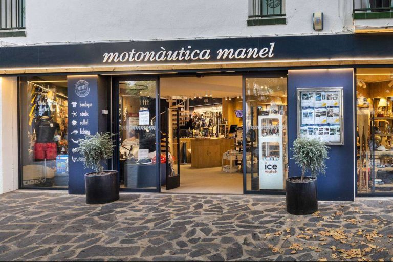 Adquirir accesorios náuticos en Cadaqués, en el Cap de Creus, de la mano de Motonàutica Manel