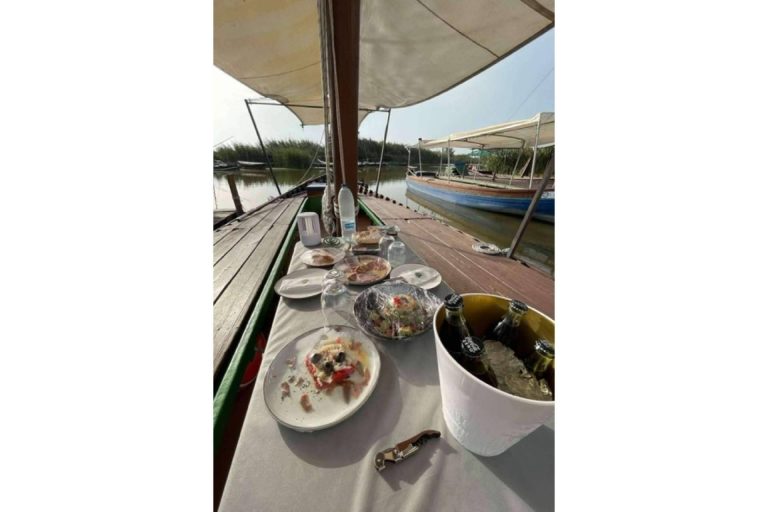 Dar un paseo en barca por la Albufera con Albumar