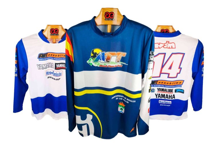 ADHESIVOSEMBARRADOS y su catálogo de camisetas personalizadas de motocross