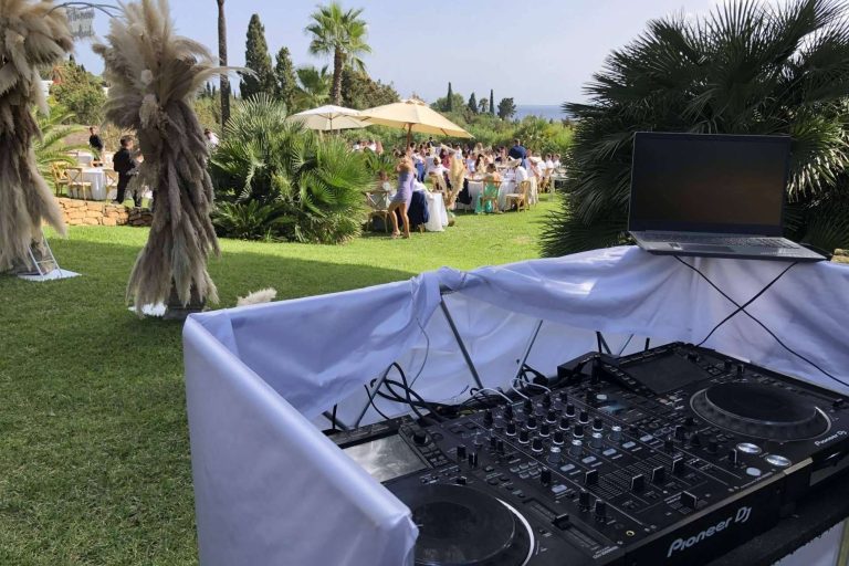 AlquilarSonido, la empresa con servicio de rent DJ equipment Ibiza