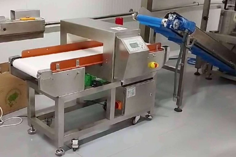 Suministro e instalación de máquina detectora de metales para alimentos