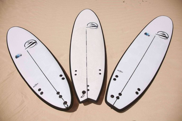 Flysurf ofrece tablas de surf innovadoras para todos los niveles y estilos de olas