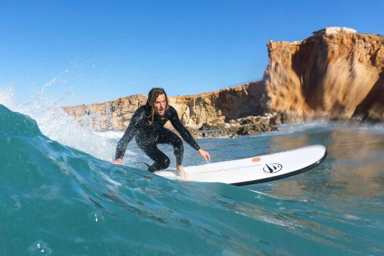 Flysurf presenta las tablas de surf longboard para principiantes que facilitan el aprendizaje