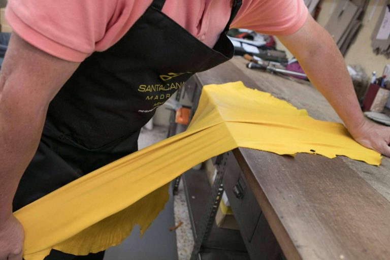 Santacana presenta los guantes artesanales de verano en Madrid