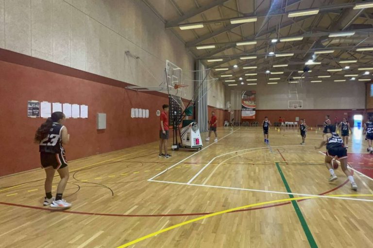 El programa de entrenamiento con máquinas de tiro de baloncesto que ofrece ITW Sport