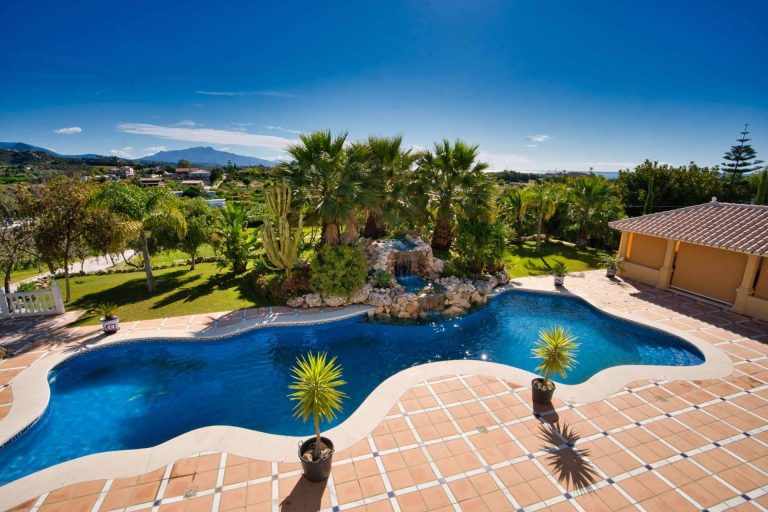 Zeuthen & Company nombra las playas de Marbella que hay que visitar