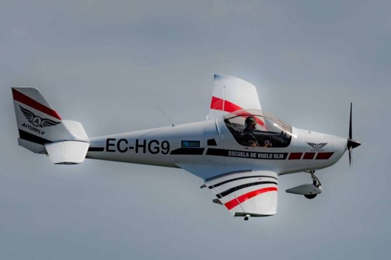Ser piloto de ultraligero en Asturias, de la mano de la escuela de vuelo Asturfly