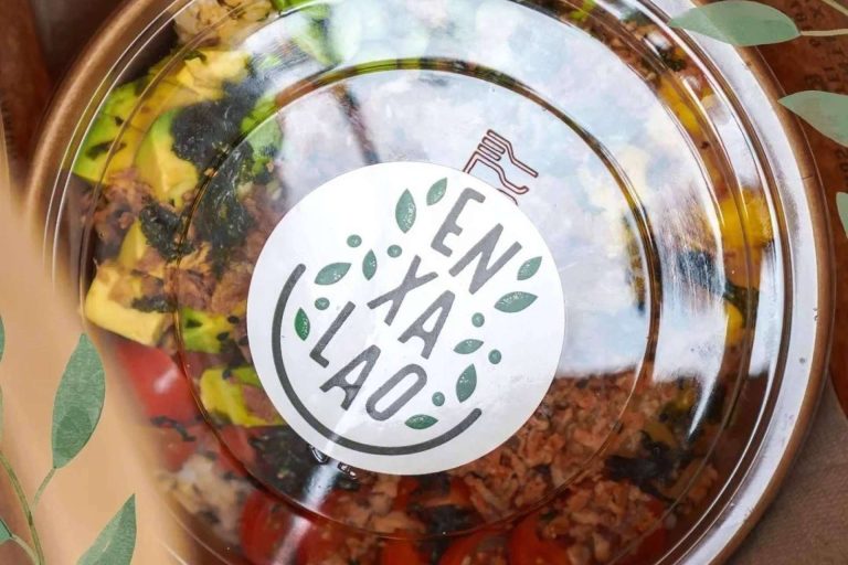 Desayunos y comida saludable con vistas al mar en el rincón culinario de Donosti, Enxalao