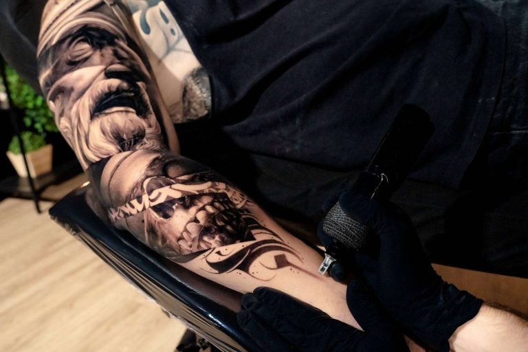 Habbility ofrece un curso de tatuajes en el brazo para hombre que no deja de ganar adeptos