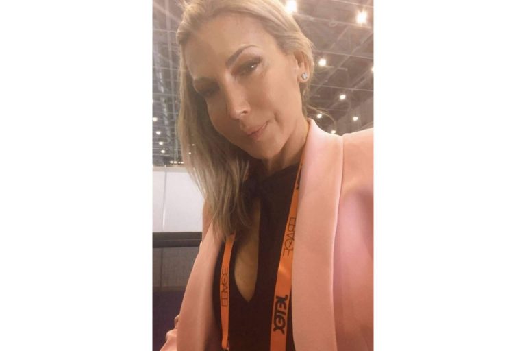 Devayana Executive Aviation ofrece servicios de alquiler de aviones privados corporativos y yates de lujo