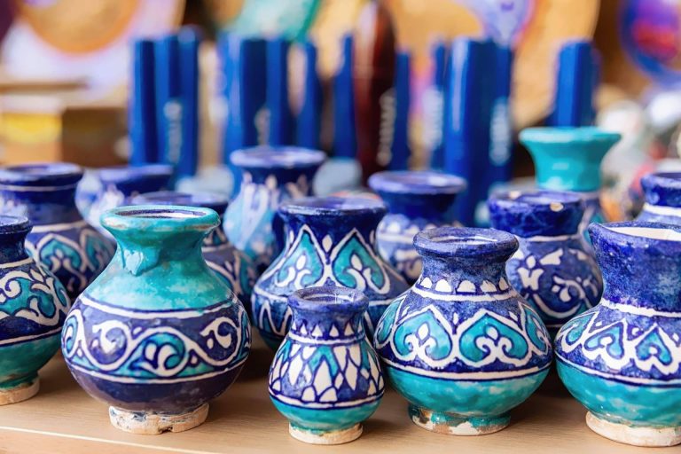 Cerámica artesanal y souvenirs