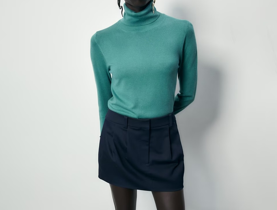 jersey cuello vuelto azul