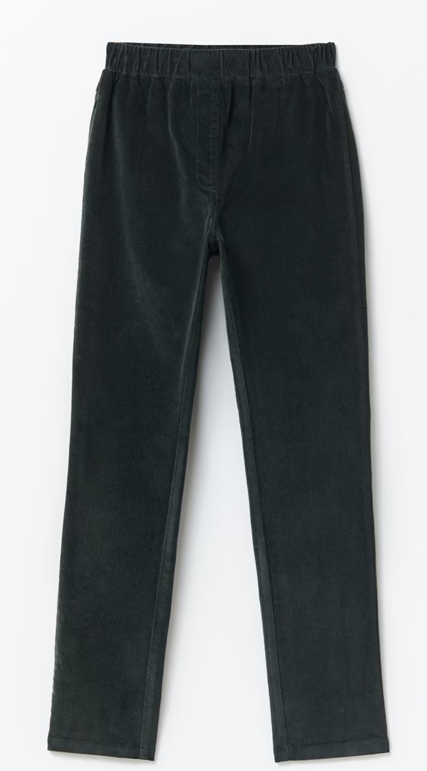 Pasa de los clásicos vaqueros y atrévete con estos pantalones tan geniales de El Corte Inglés: metálicos, estampados y más 3 legging de micropana