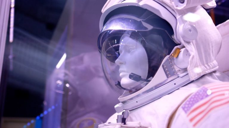 ¿Por qué hay que viajar con traje especial al espacio?