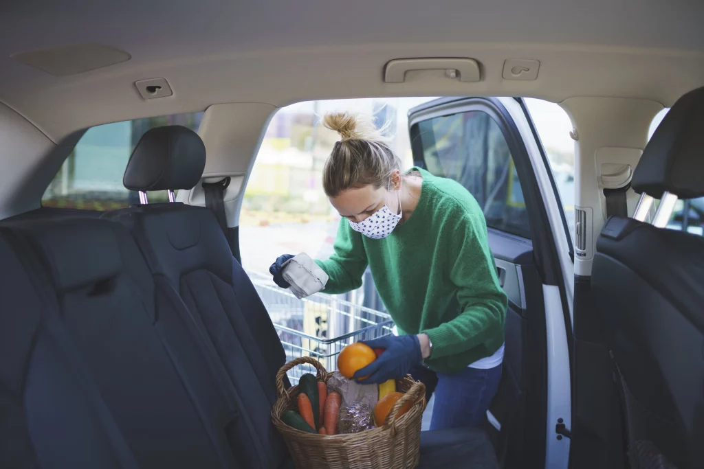 Así debes llevar la compra en el coche para evitar una multa de la DGT 39 Otros datos a considerar