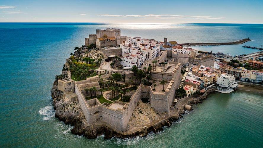 Peñíscola turistas habitante