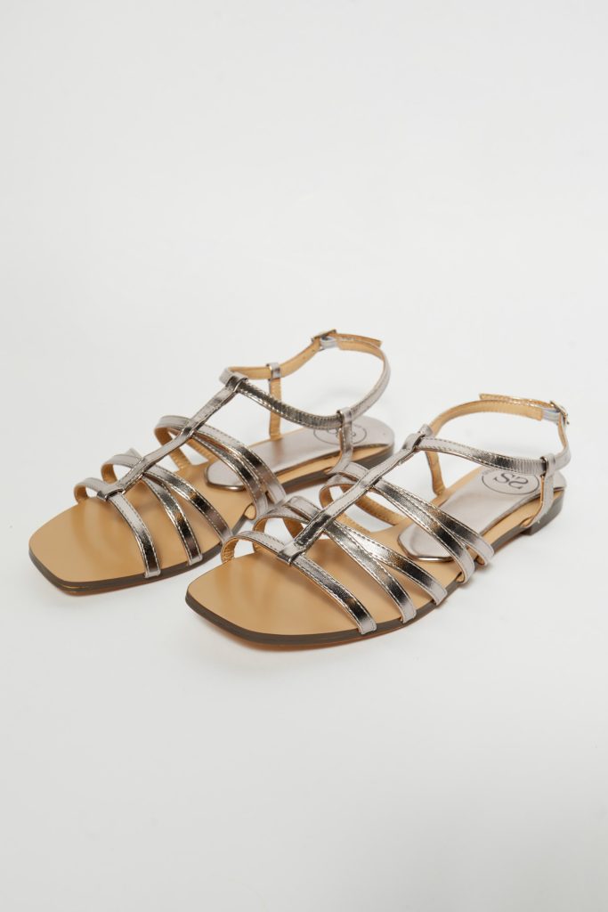 Sandalia metalizada de Sfera