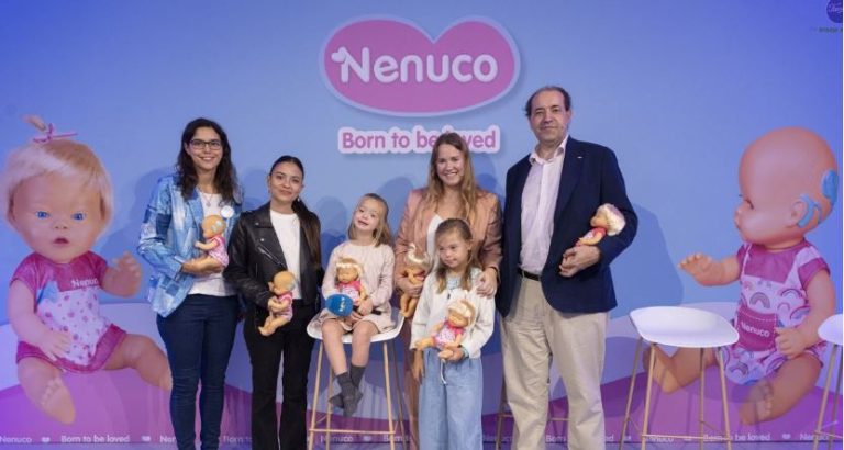 Famosa presenta sus nuevos Nenuco con síndrome de Down y Nenuco con implante coclear