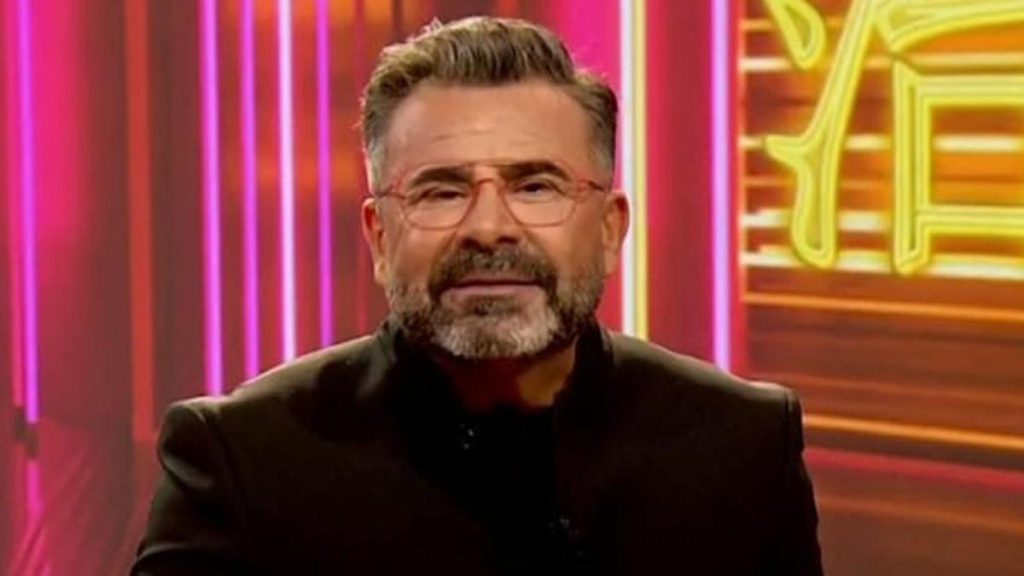 Cuentos chinos: el fichaje de Jorge Javier Vázquez para intentar salvar el programa