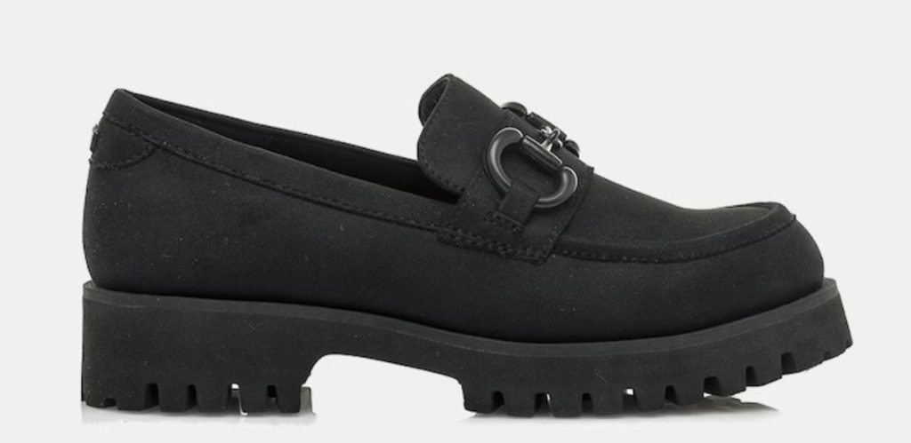 Zapatos planos y elegantes de El Corte Inglés por menos de 60 euros 1 Mocasines de mujer con detalle de estribo y suela con acabado dentado