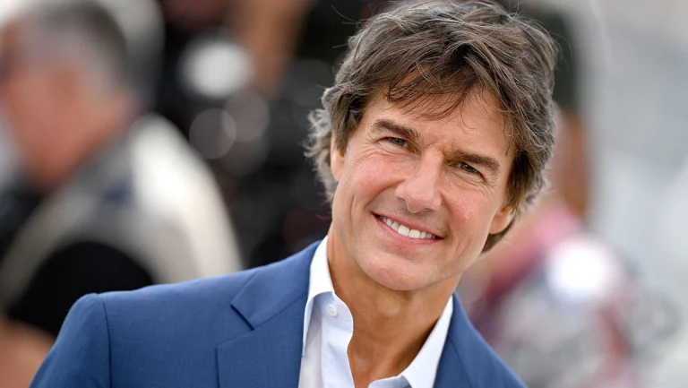 10 famosos que no sabías que habían estado en una secta